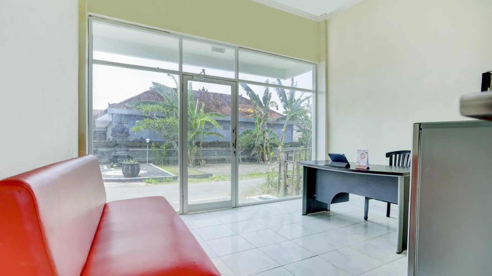 ** Hotel Oyo 90690 Pondok Dukuh Ungasan Indonezja