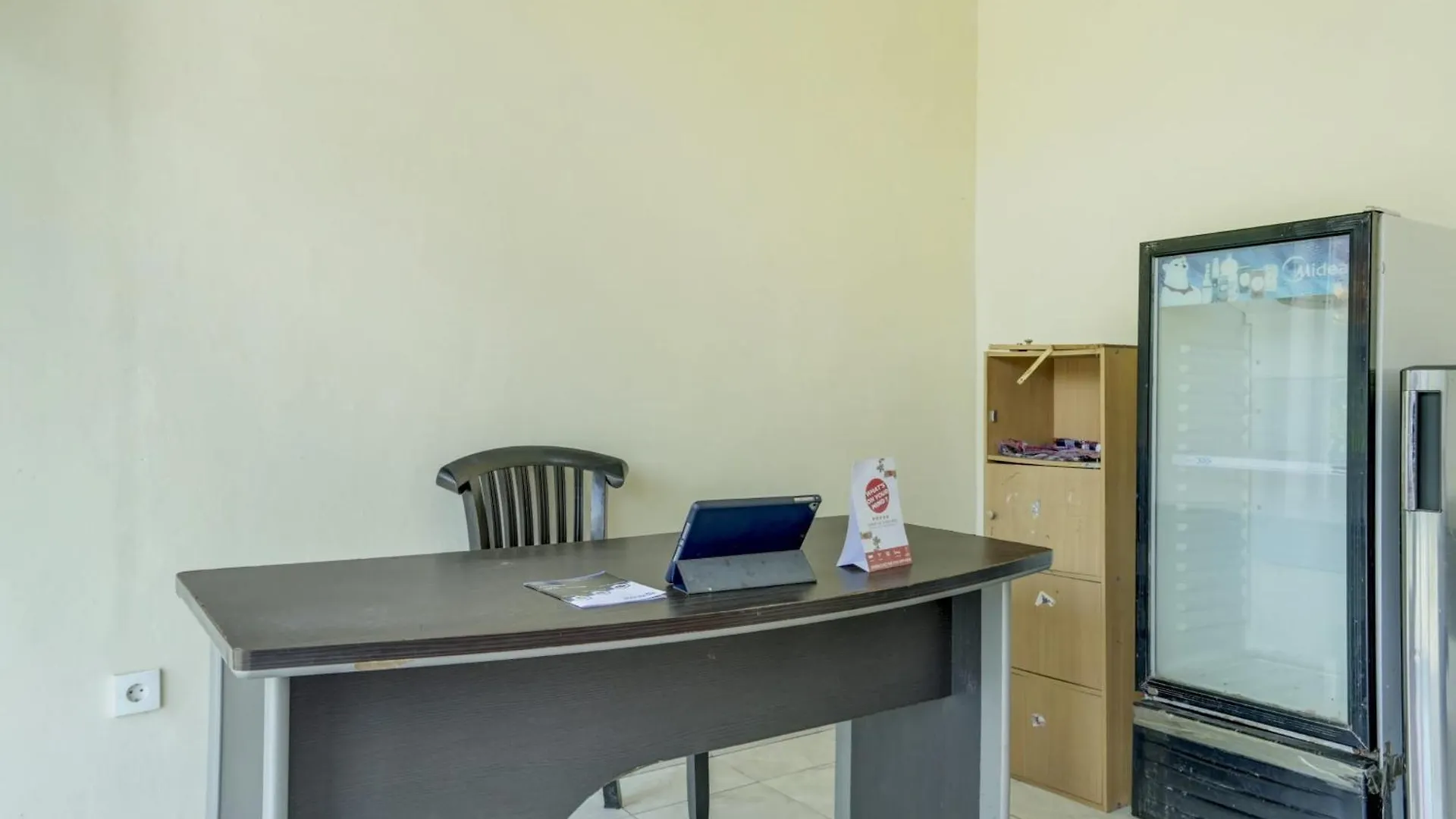 ** Hotel Oyo 90690 Pondok Dukuh Ungasan Indonezja